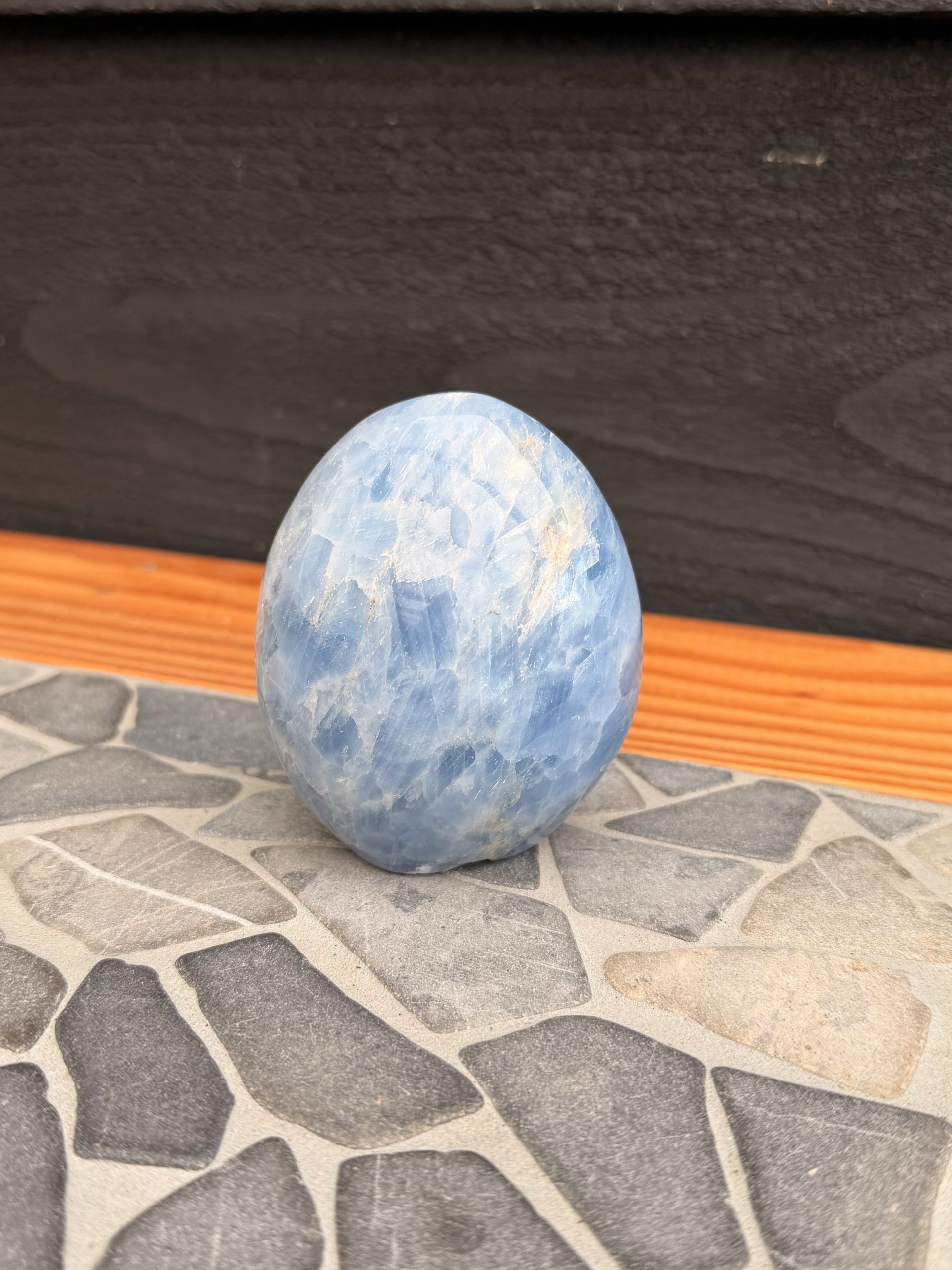 Blauwe calciet vrije vorm